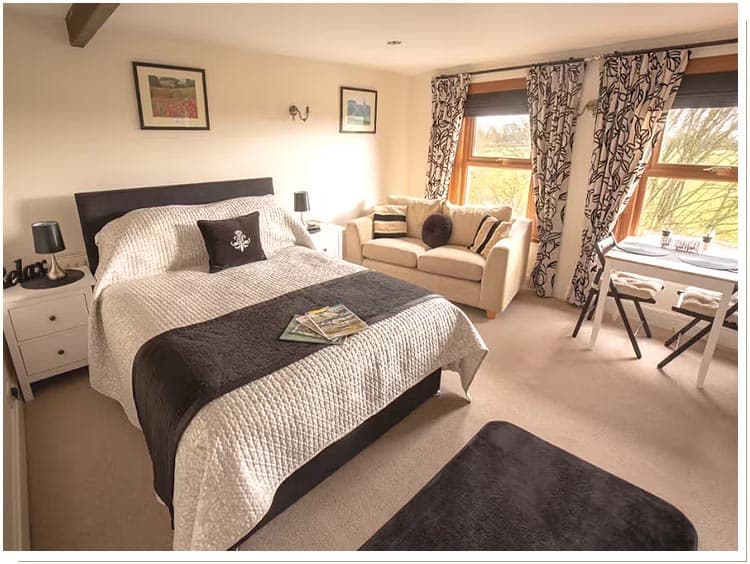 The Retreat - Accommodation at The Fox at Peasemore